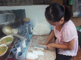 Ở miền Tây có bánh canh gì ngon nổi tiếng ?
